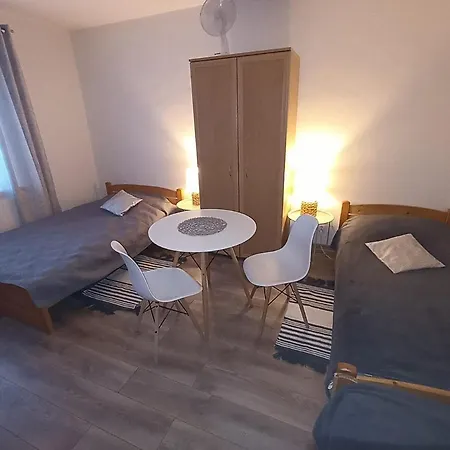 U Eli I Tomka * Krzyżowa