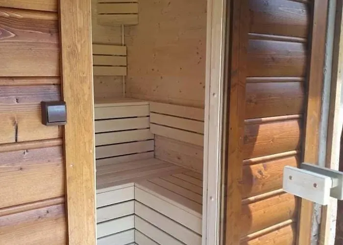 U Eli I Tomka 홈스테이